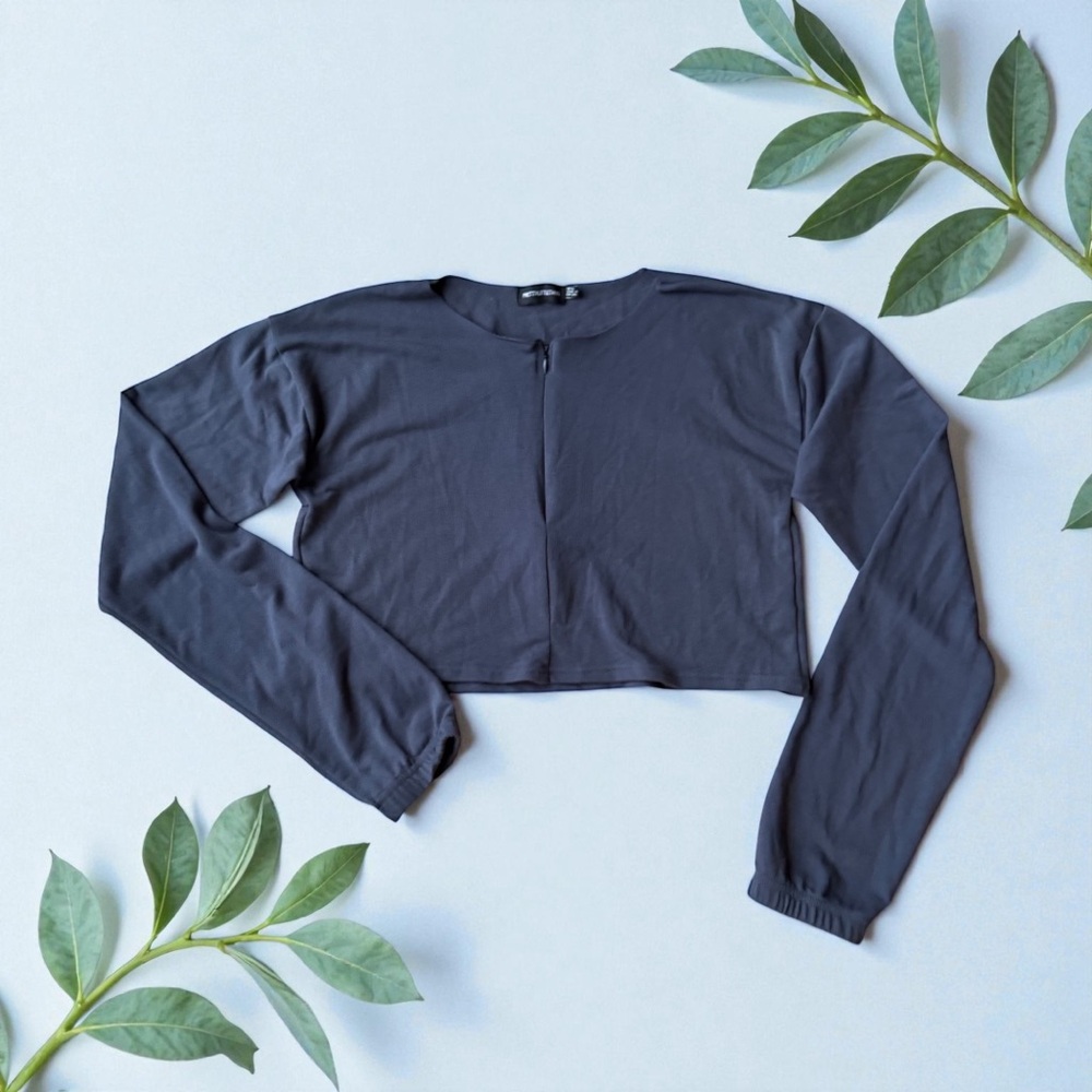 Pretty Little Thing Dark Gray Long Sleeve Half Zip Cropped Sweatshirt